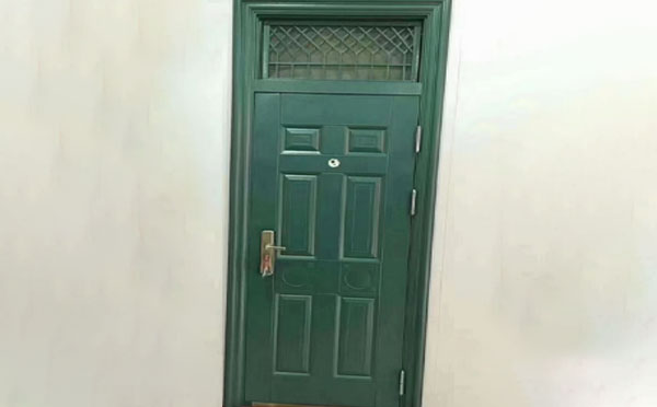 石嘴山学校教室门