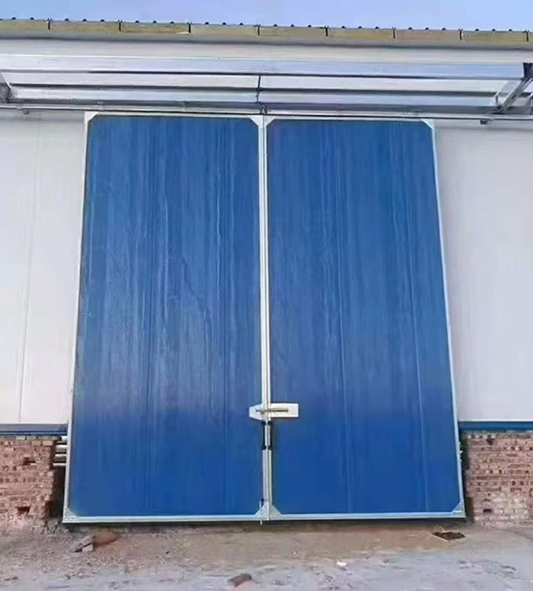 石嘴山工业门在大型仓储物流通道中的应用实例